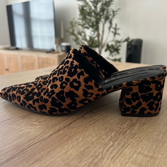 Leopard Print Mules - Picture 2 of 3